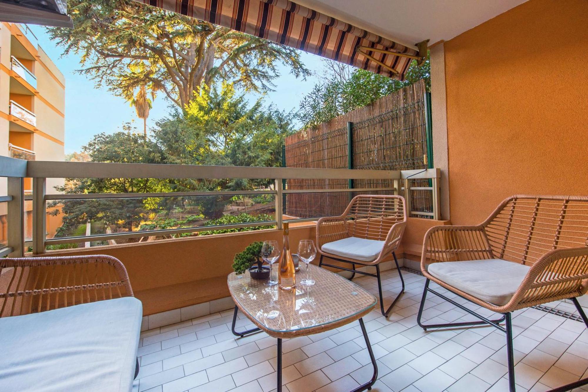 Appartement Renove - Terrasse - Parking - Bm Nice Bagian luar foto
